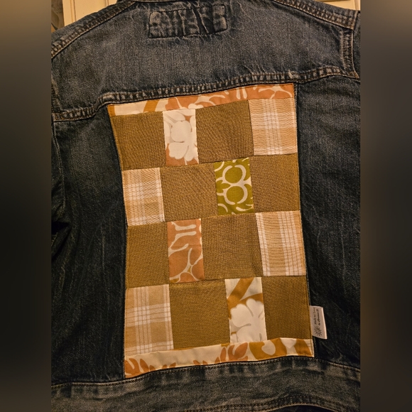 🤎💛🧡Upcycled Square Neutrals *Quilt back w/Corduroy Collar. Made w/♡. - Picture 1 of 5